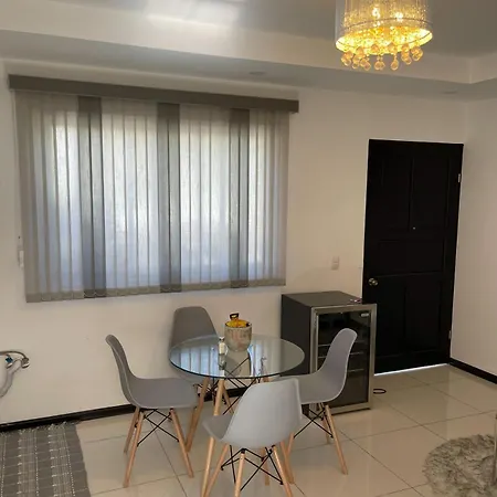 5 Min Aeropuerto Appartement Alajuela Buitenkant foto